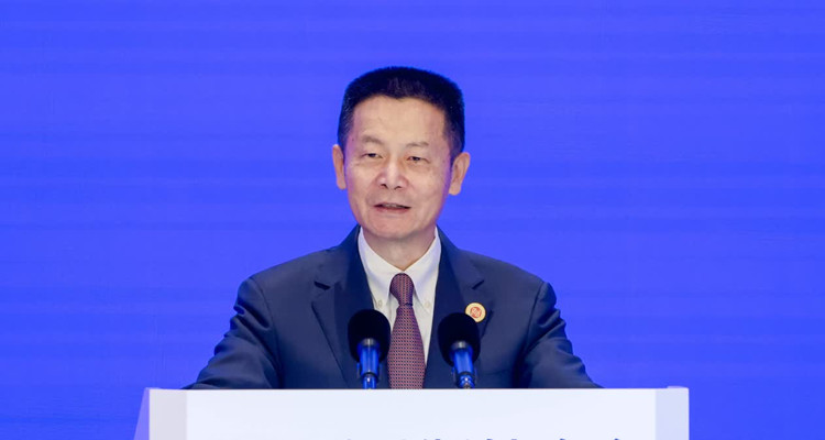 【金融領(lǐng)袖投資峰會】吳清：擴滬深港通標的範圍　提升境外上市備案效率