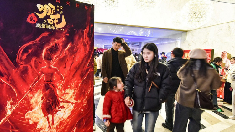 破100億！2025年春節(jié)檔新片總票房再創(chuàng)新高