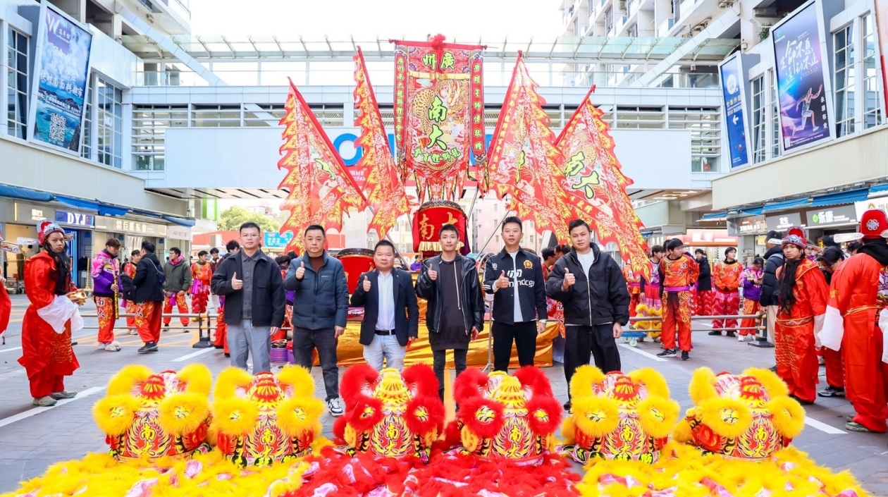 穗中大紡織商圈新春?jiǎn)⑹?178頭雄獅舞動(dòng)廣州國(guó)際輕紡城喜迎「開門紅」