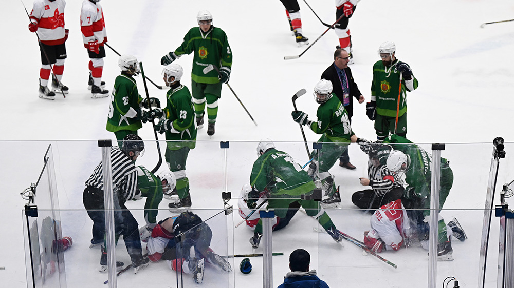 亞冬會(huì)土庫(kù)曼球員襲擊港隊(duì)球員 陳國(guó)基譴責(zé)行為非常不文明