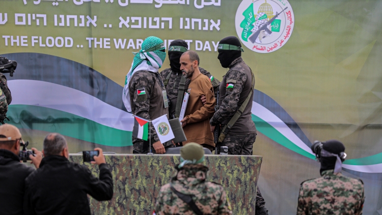 哈馬斯推遲釋放被扣押人員 加沙民眾擔(dān)憂戰(zhàn)火重燃