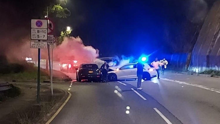 大埔公路沙田段6車相撞5人傷 警方拘2人