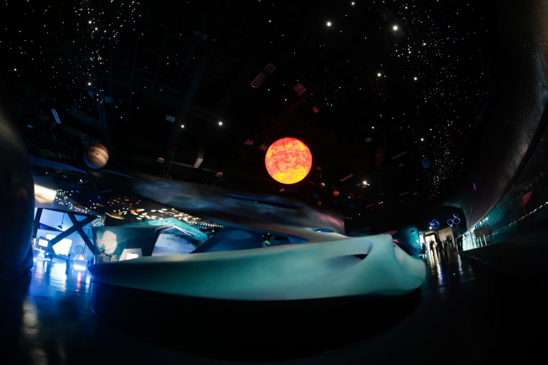 兩大新館啟幕  廣東科學(xué)中心逐夢「星辰與大?！? title=