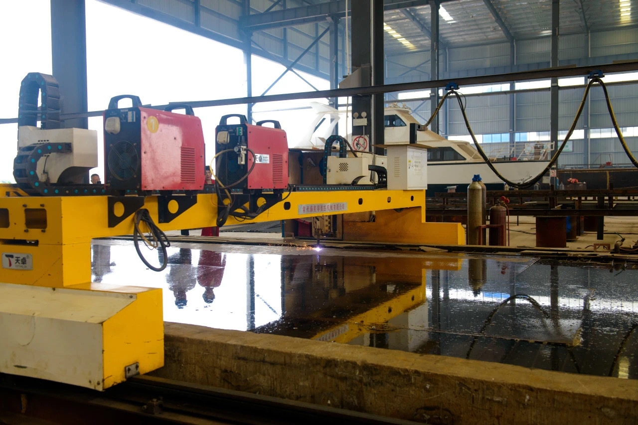 沅江製造揚(yáng)帆出海！湖南首艘出口馬來西亞豪華遊艇開工