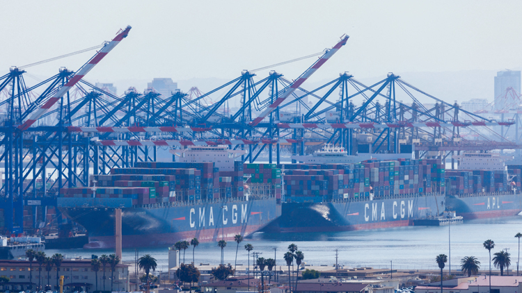 洛杉磯港預(yù)警下周貨運(yùn)量將暴跌35% 特朗普關(guān)稅影響巨大