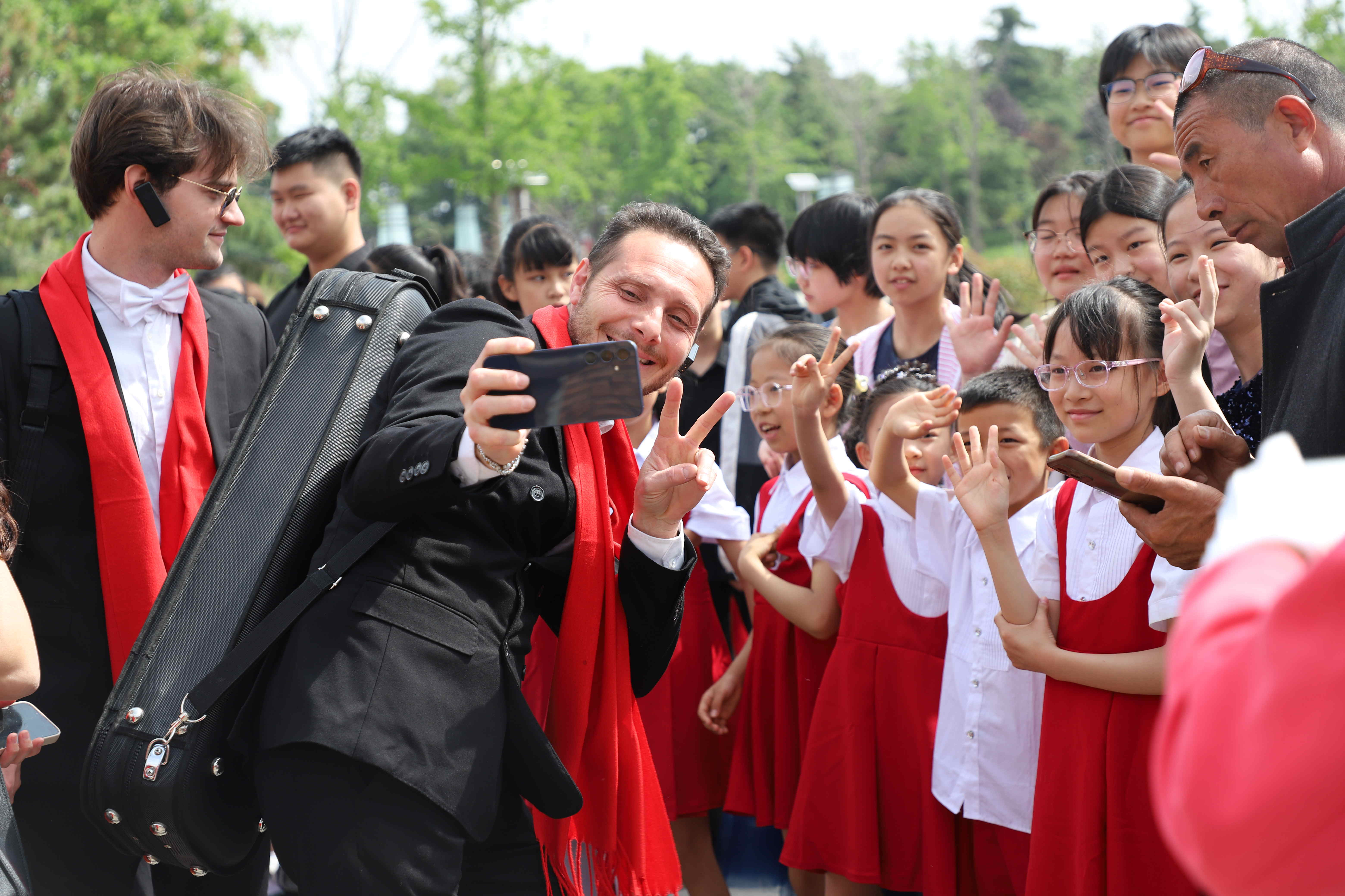 意大利弗朗西斯科塔愛(ài)樂(lè)樂(lè)團(tuán)走進(jìn)大汶口國(guó)家考古遺址公園