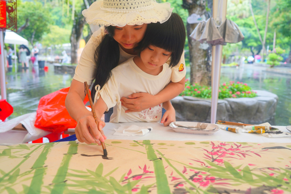 51米山水長(zhǎng)卷現(xiàn)身博羅羅浮山景區(qū)