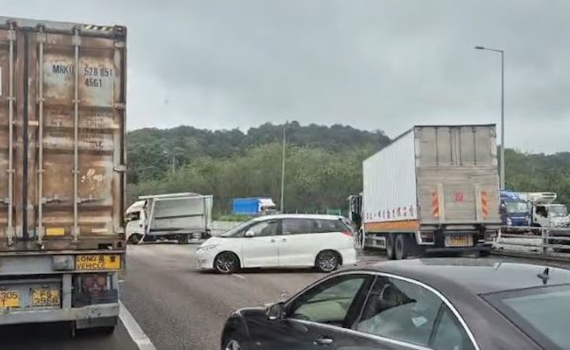 吐露港公路5車串燒釀6傷 相關行車線一度全線封閉