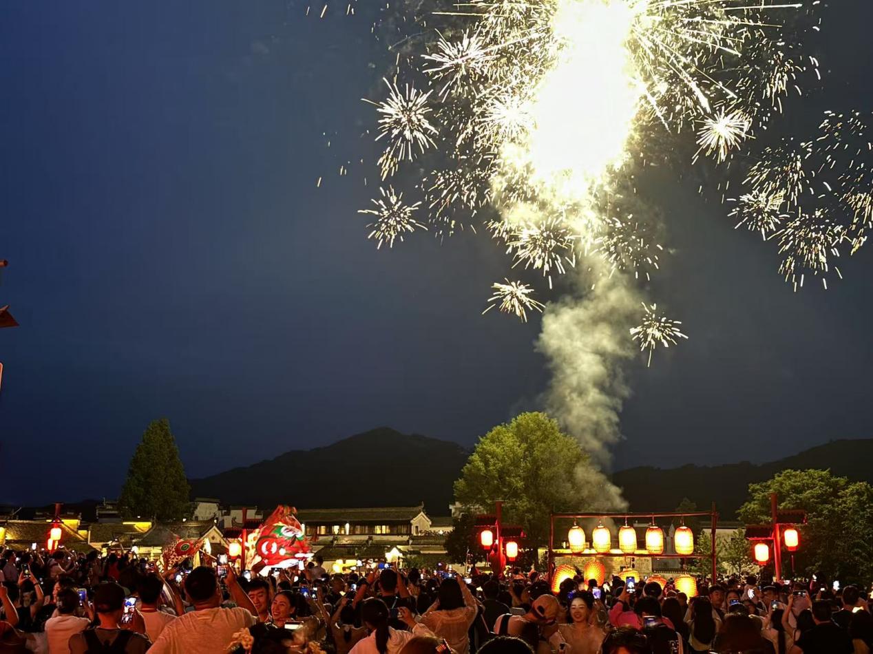 皖徽州區(qū)：好生態(tài)+新業(yè)態(tài)  點亮「夜經(jīng)濟(jì)」