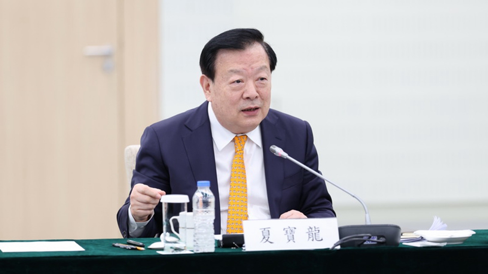 夏寶龍對(duì)港澳工商界和企業(yè)家提出4點(diǎn)希望