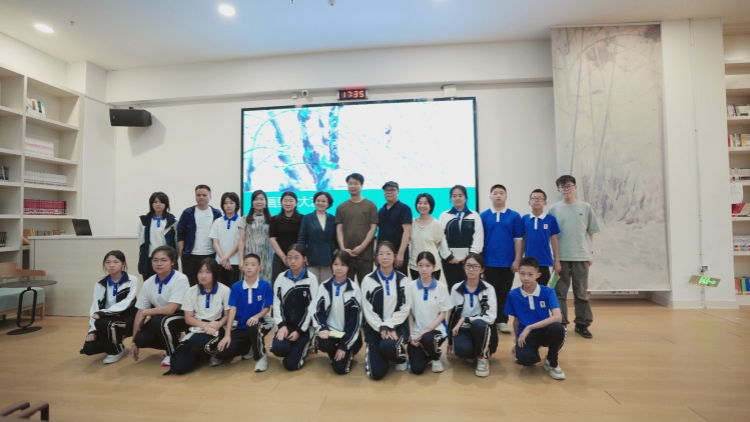 山月學(xué)堂首場(chǎng)關(guān)館開講 探秘館藏嶺南花鳥藝術(shù)