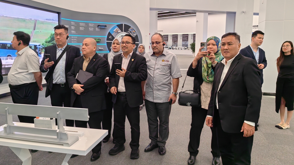 「一帶一路」產(chǎn)學(xué)研新標(biāo)桿：馬來西亞理工大學(xué)代表團(tuán)參訪比亞迪總部