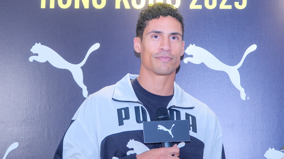 法國傳奇後衛(wèi)華拉尼首度訪港 撐曼聯(lián)贏歐霸盃