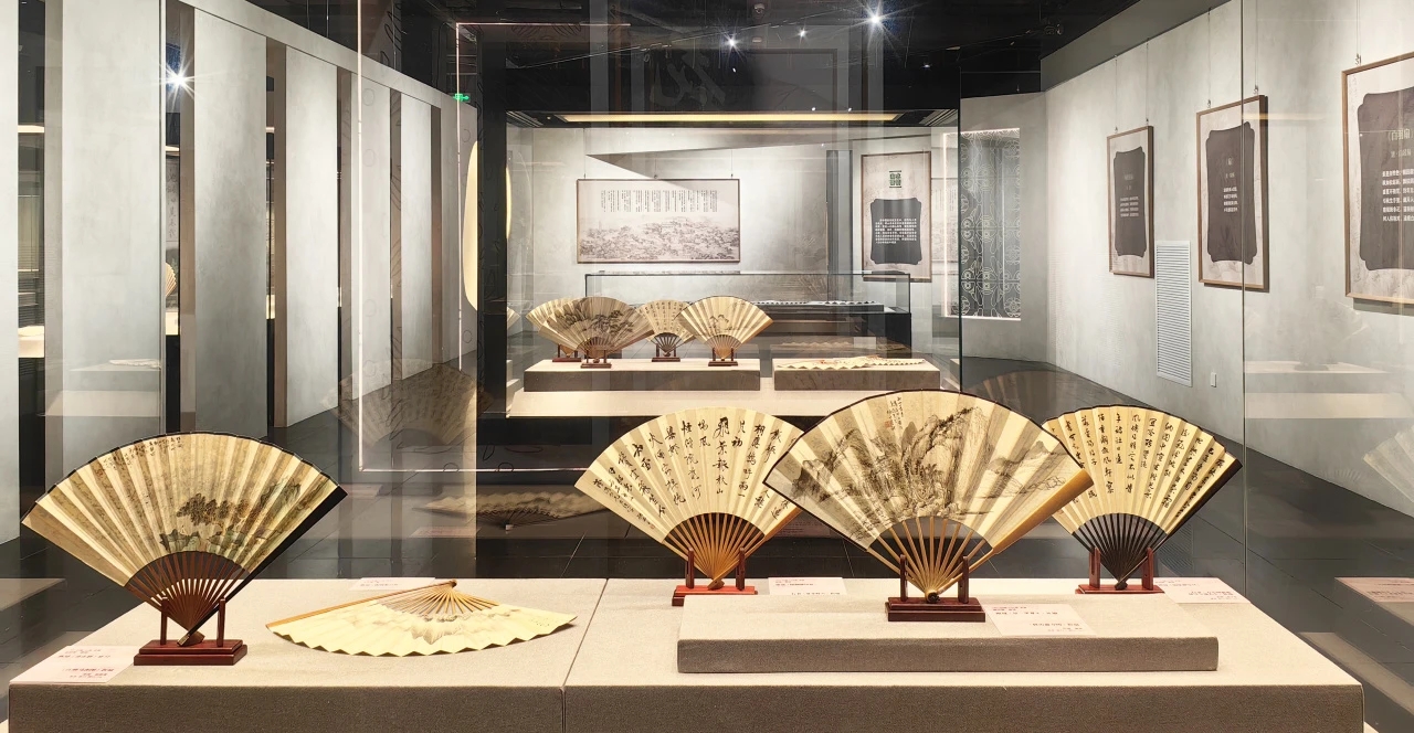 「清風(fēng)」拂閩！山西太原晉祠56把「時(shí)空摺扇」在福州開展