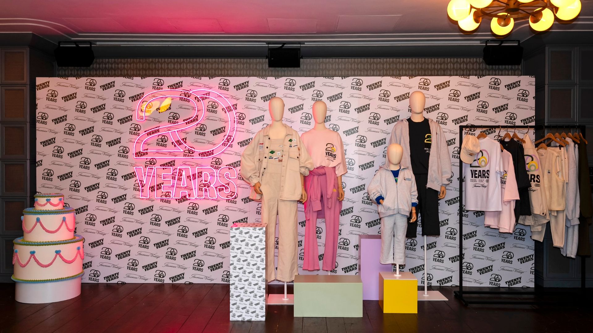 【時(shí)尚】以新創(chuàng)意致敬經(jīng)典 二十周年限定系列時(shí)裝