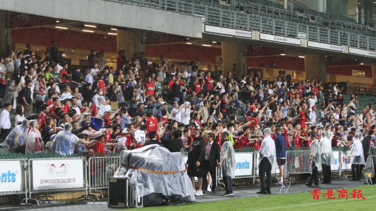 有片丨【曼聯(lián)訪港】主帥阿莫林親民與球迷互動