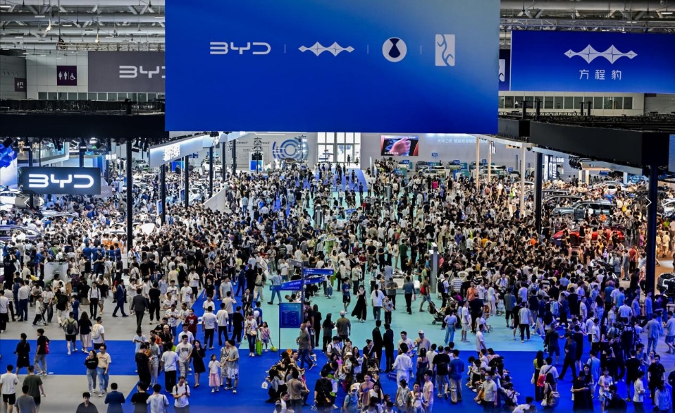 比亞迪七大亮點閃耀粵港澳大灣區(qū)車展，共鑒硬核科技新體驗