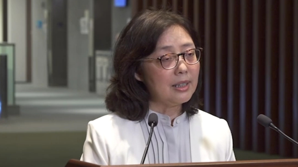 甯漢豪：皇后山邨食水現(xiàn)黑點情況有好轉 本周內(nèi)會有化驗結果