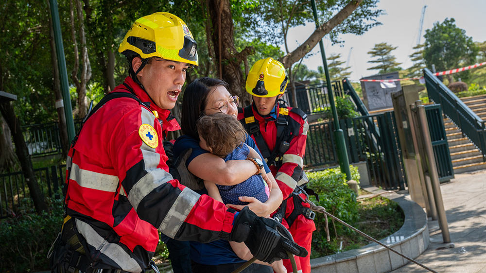 民安隊跨部門聯(lián)合演習(xí) 應(yīng)對惡劣天氣