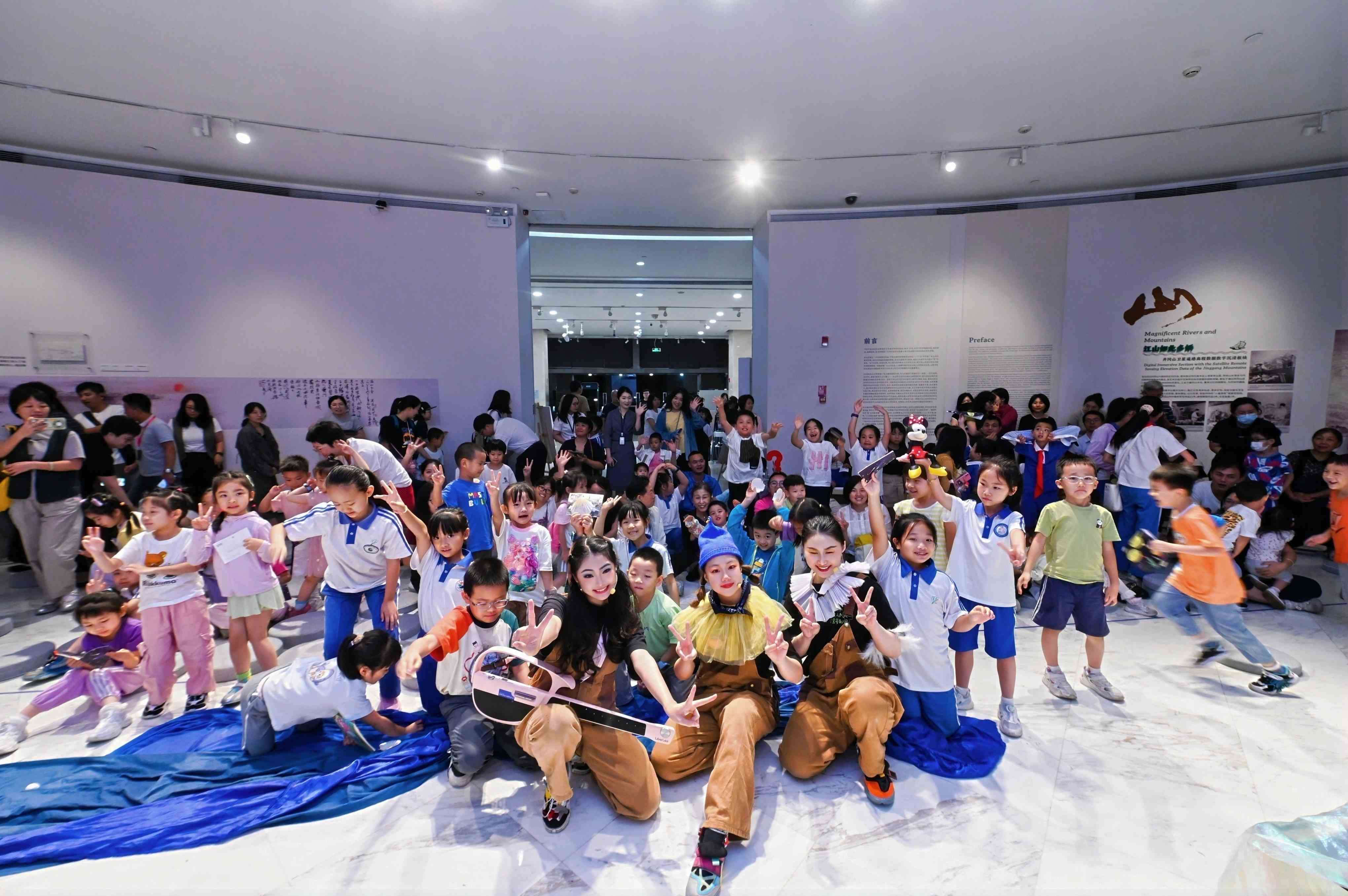 當(dāng)卡梅拉遇見關(guān)山月 關(guān)館解鎖藝術(shù)N種玩法