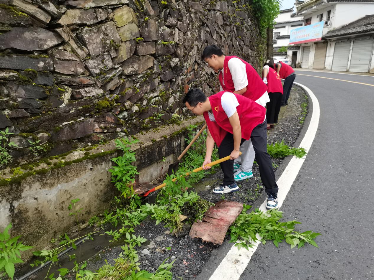 皖黟縣洪星：聞「汛」而動  織密安全「防護網(wǎng)」