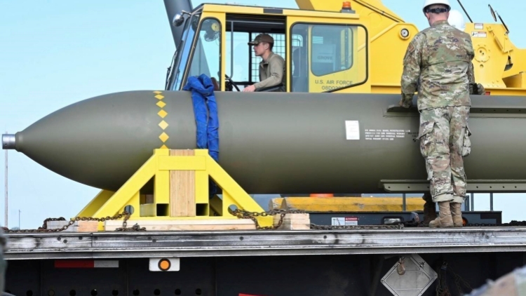 美國(guó)直接介入以伊戰(zhàn)火 中東局勢(shì)急劇升級(jí)