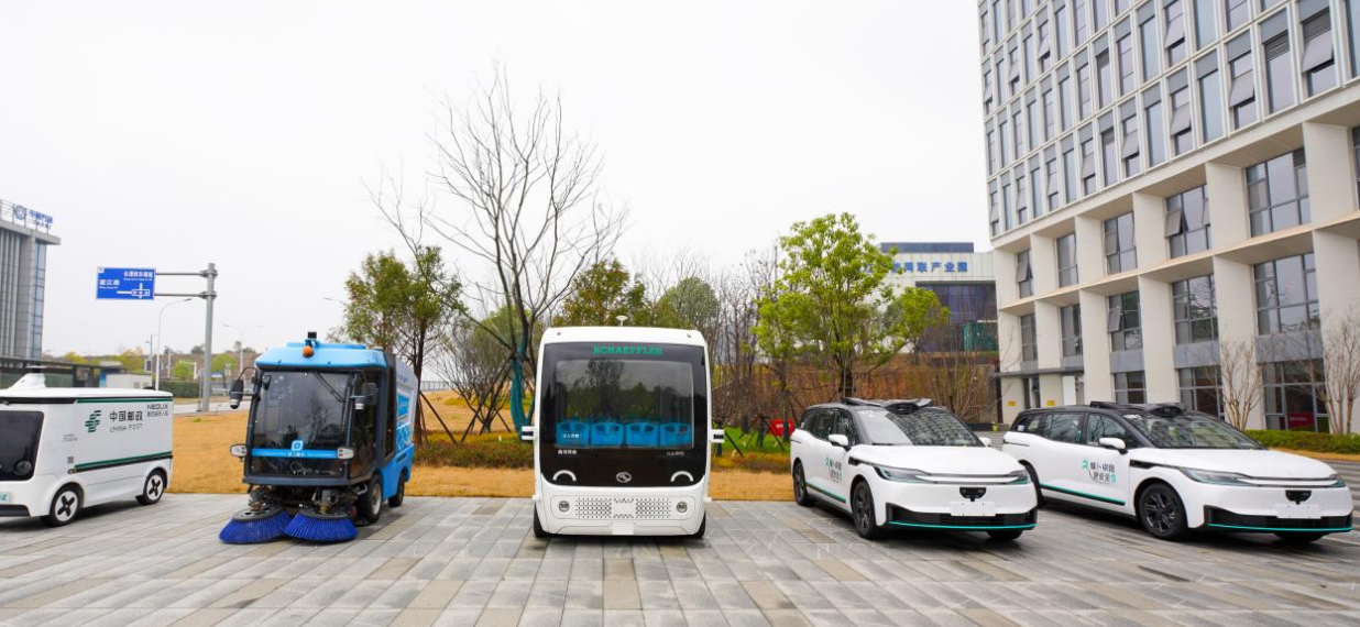 四個故事裏的湘江數(shù)字經(jīng)濟密碼：從芯片魚塘到智能駕駛的逆襲之路