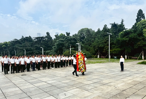 湖南高速服務(wù)區(qū)公司開展「迎七一 強黨性 築牢廉潔自律防線」廉政警示教育活動