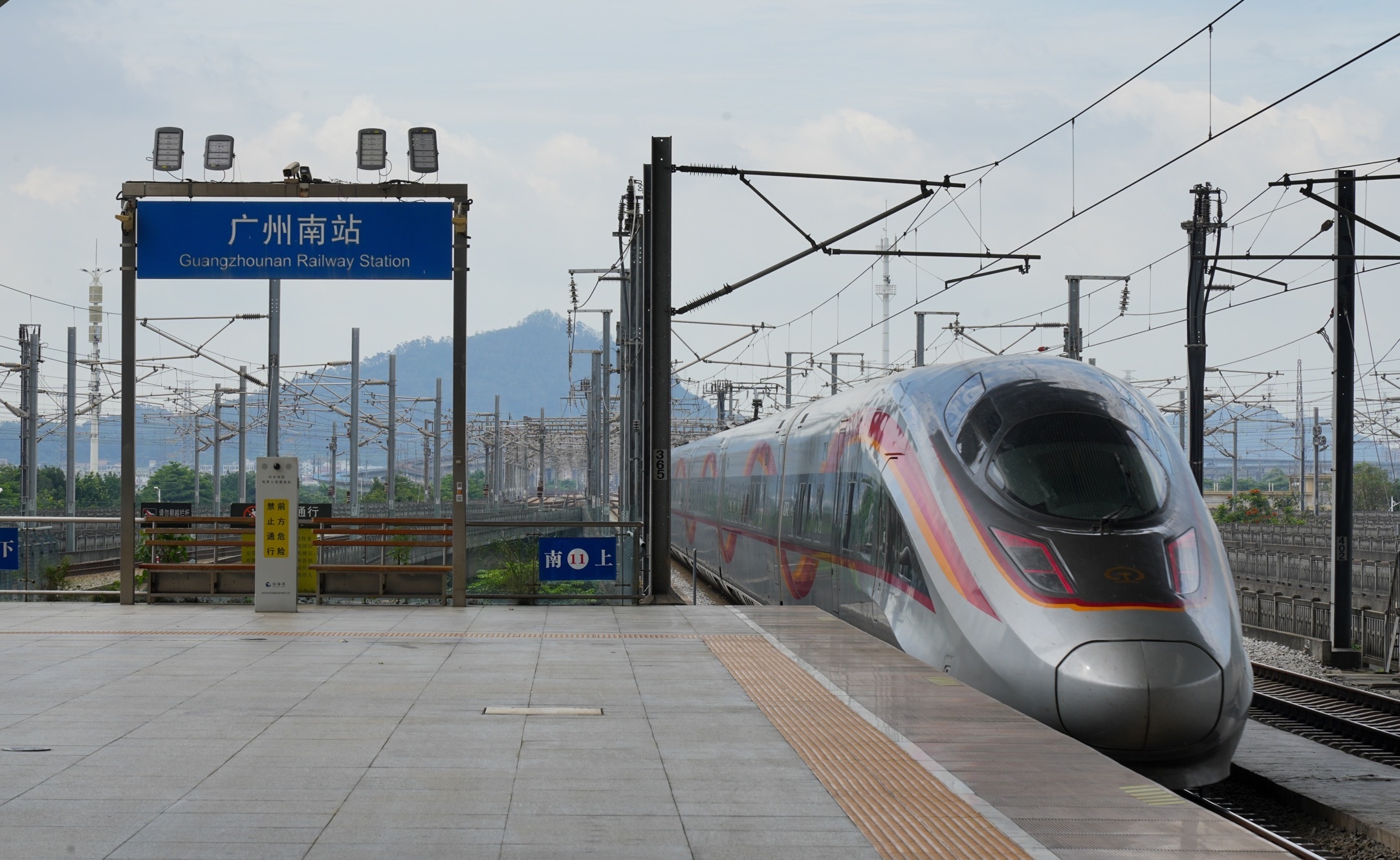 2025年全國鐵路暑運(yùn)啟動廣鐵預(yù)計(jì)發(fā)送旅客1.33億人次