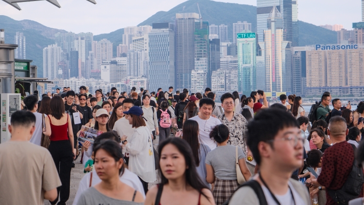 天文臺：一號風(fēng)球維持 改發(fā)更高信號機(jī)會甚低