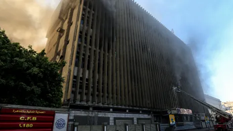 埃及電信大樓失火致4死33傷 部分重要伺服器受損