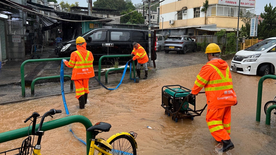 渠務(wù)署：共確認(rèn)6宗水浸報(bào)告 派逾百緊急應(yīng)變隊(duì)處理