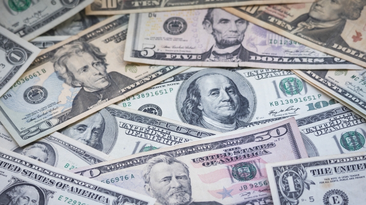 【市場(chǎng)慧眼】貿(mào)易緊張局勢(shì)加劇 美元從低位反彈