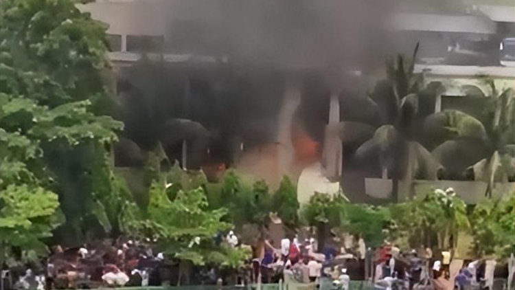 孟加拉國(guó)空軍一架教練機(jī)墜毀 至少19人死亡