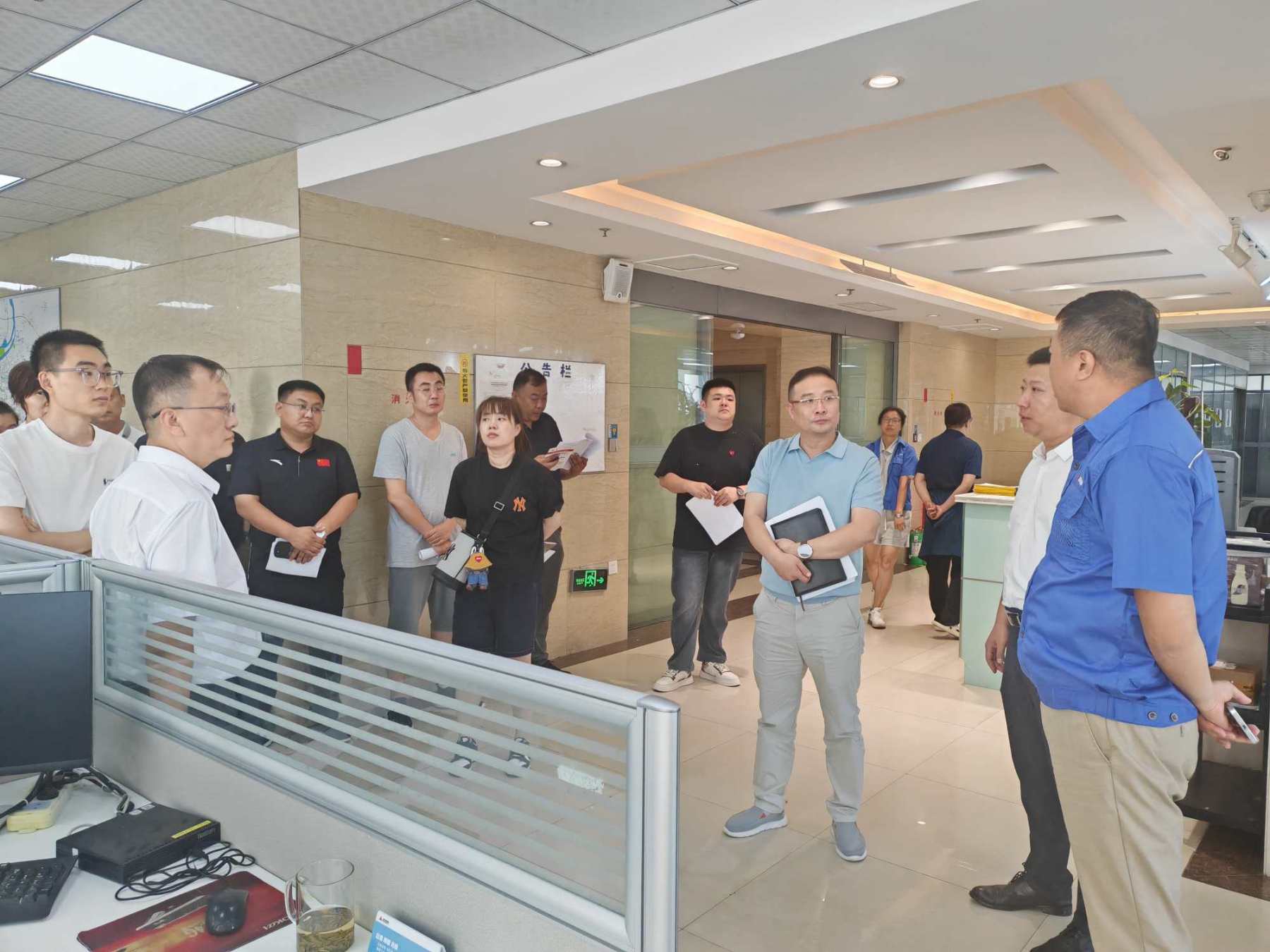 哈市香坊區(qū)住建局：調(diào)研先行 紮實推進老舊電梯更新改造惠民工程