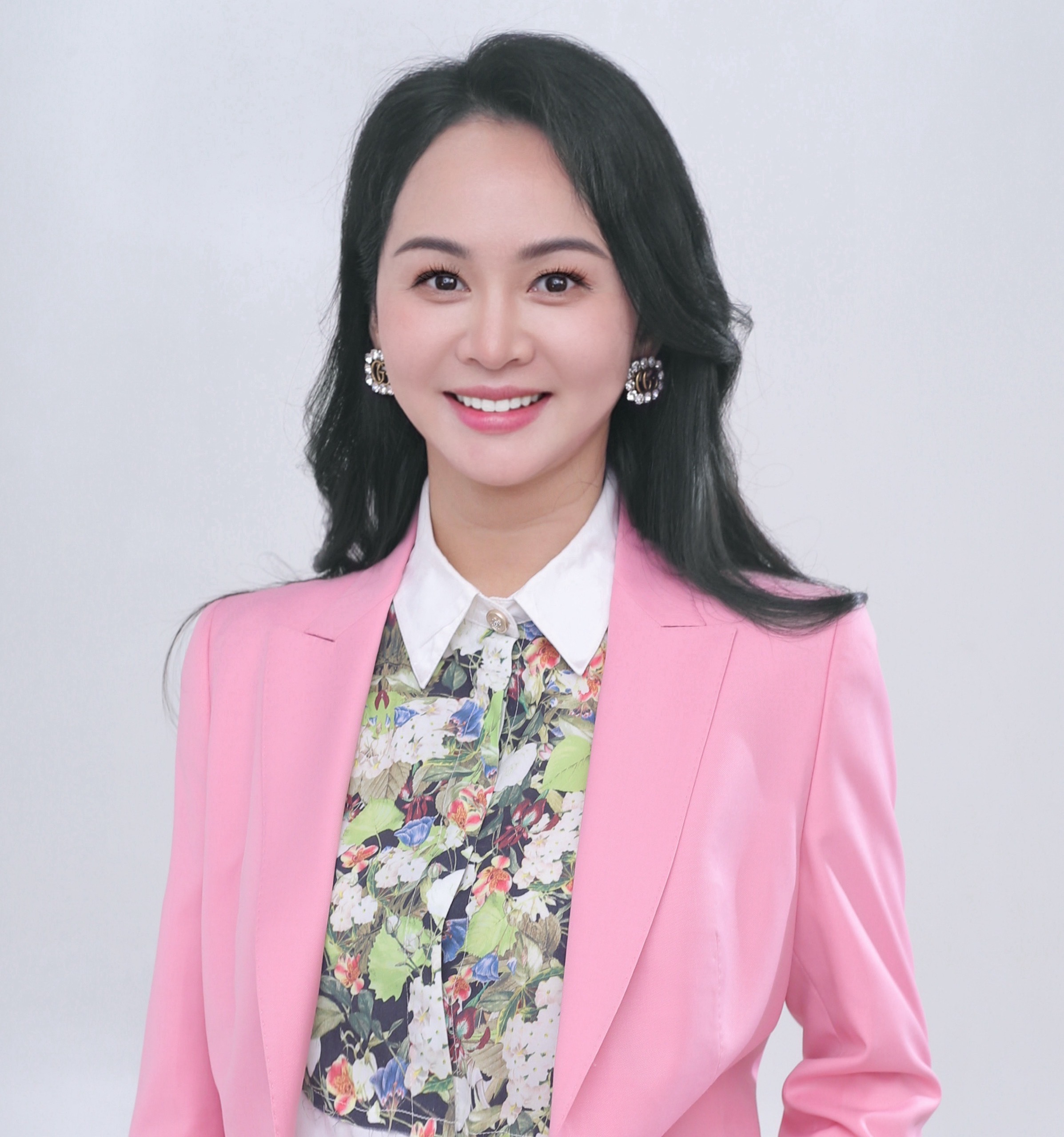 張芷縈：港《2025年營商環(huán)境報告》顯制度優(yōu)勢