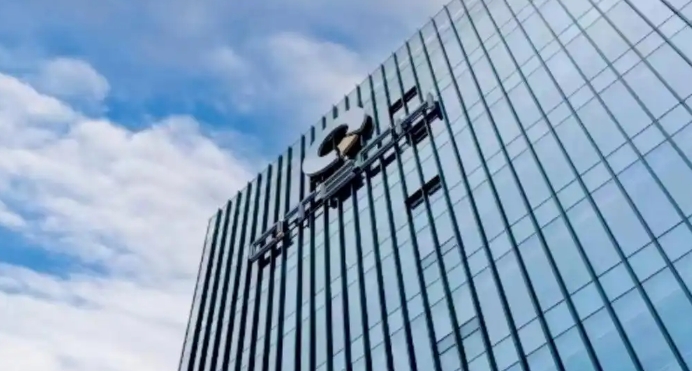 丘鈦科技中期多賺逾1.6倍 首派息15港仙