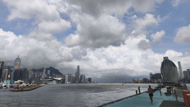 颱風(fēng)「楊柳」13日早進入香港800公里範(fàn)圍