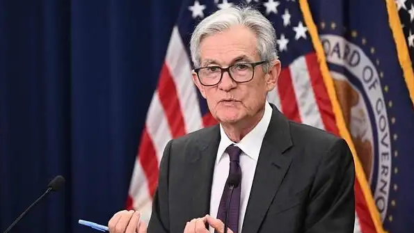 特朗普再次要求鮑威爾立即降息