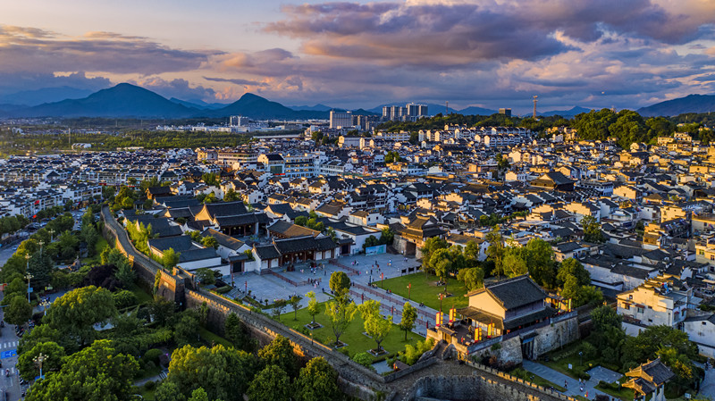 【港商觀察】來(lái)安徽歙縣，赴一場(chǎng)跨越四季的山水之約