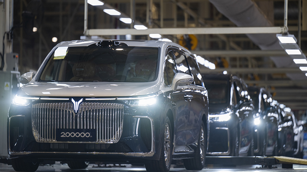 東風(fēng)集團(tuán)股份深夜公告將私有化退市 子公司嵐圖汽車將在港股獨(dú)立上市