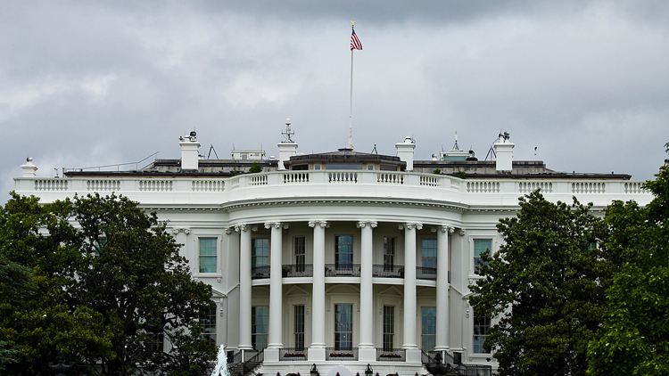 特朗普簽署行政命令 正式實(shí)施美日貿(mào)易協(xié)定