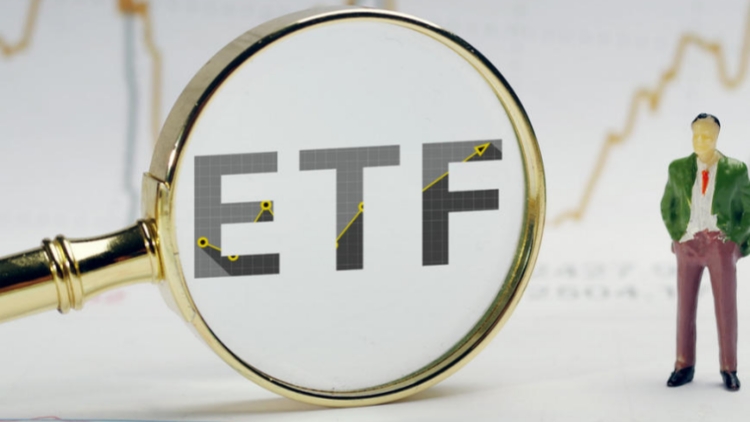 連續(xù)三天大舉加倉！股票ETF上周資金淨(jìng)流入超286億元