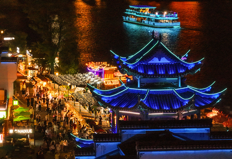 屯溪河街：商文旅「融」出十足徽味