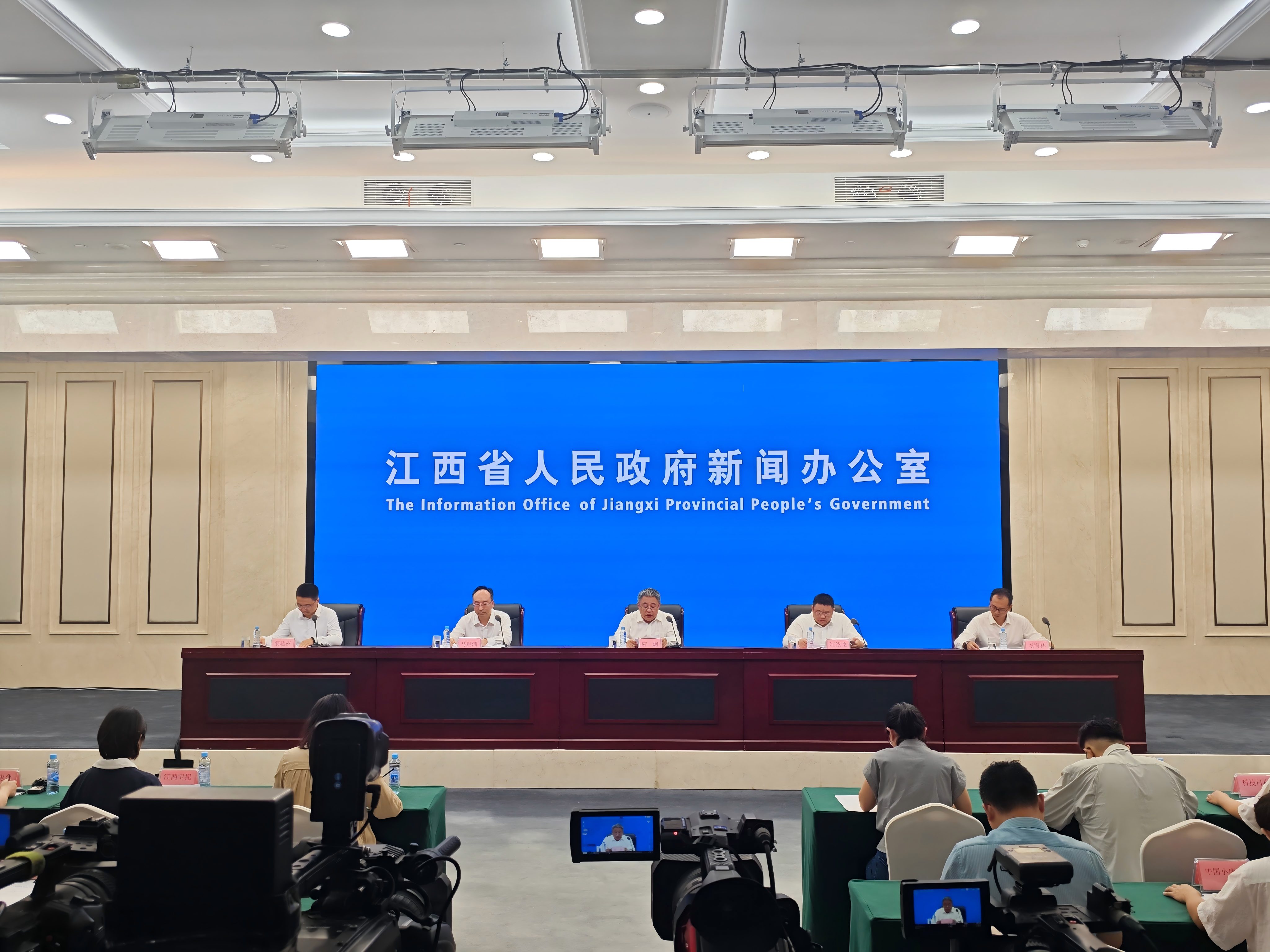 當(dāng)VR遇見AI 2025世界VR產(chǎn)業(yè)大會(huì)將於10月開啟