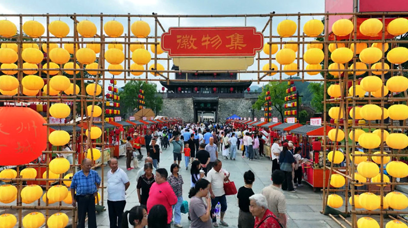 皖歙縣：文商旅融合繪就節(jié)日美景