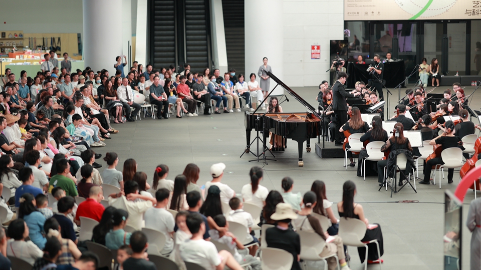 國慶節(jié)，在深圳美術(shù)館邂逅一場「琴鍵上的浪漫」
