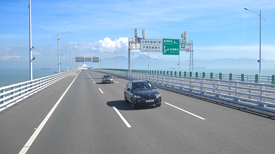 「港車北上」持續(xù)優(yōu)化！10·13起無(wú)須申請(qǐng)封閉道路通行許可證