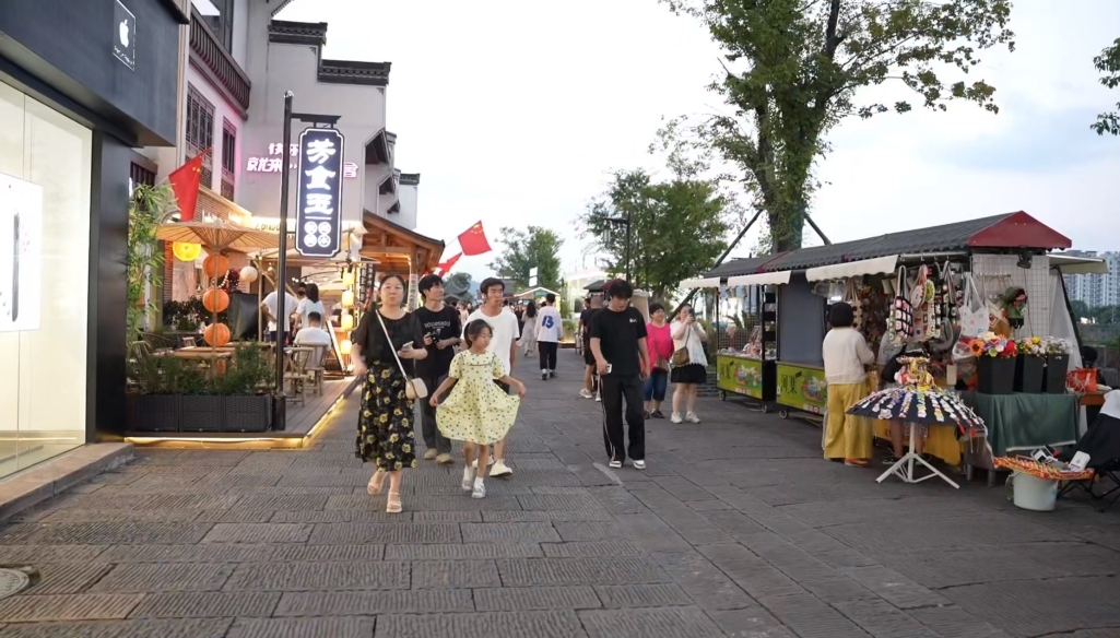 創(chuàng)新商文旅融合場景   皖屯溪「消費春潮」涌動