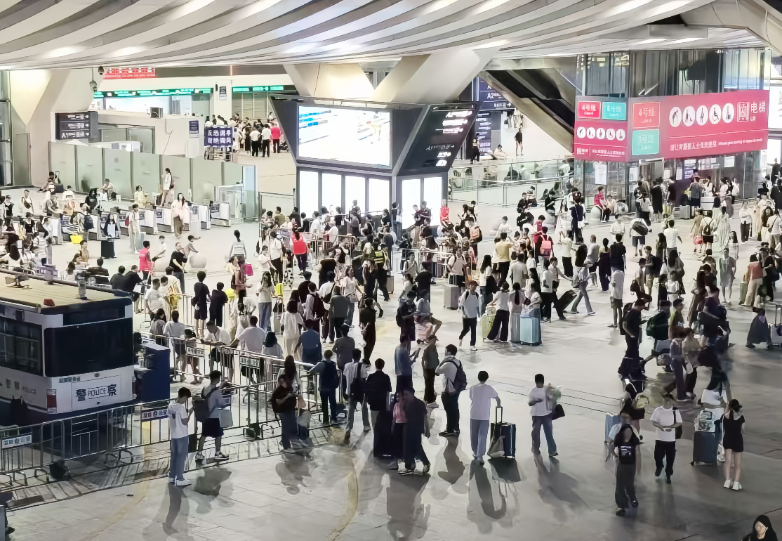 128.19萬人次！深圳北站樞紐10月1日客流破歷史新高